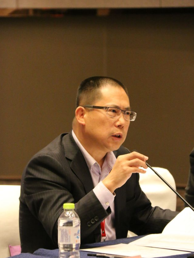 胶粘剂八届理事会董事长主持图片--.jpg
